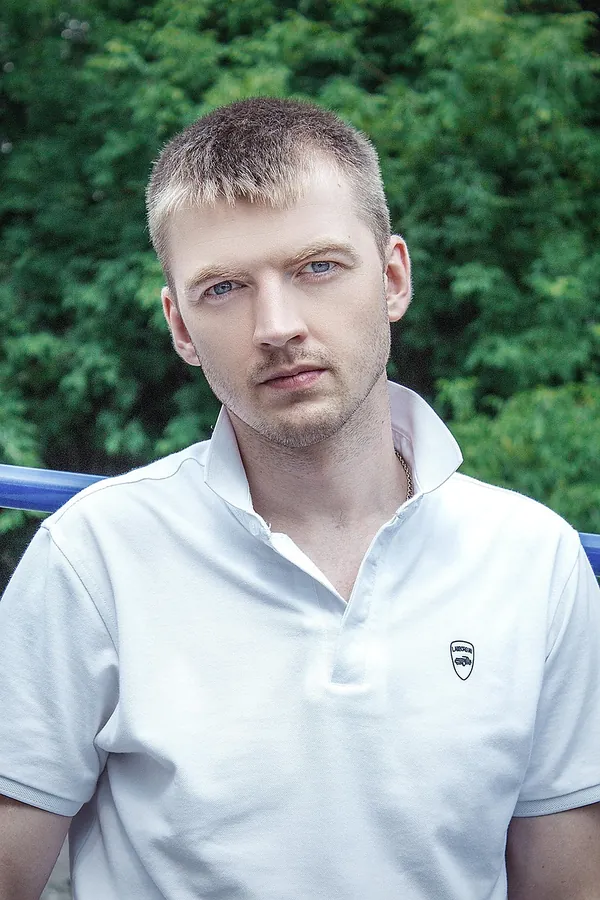 Beyaz Pike Polo Yaka Tişört