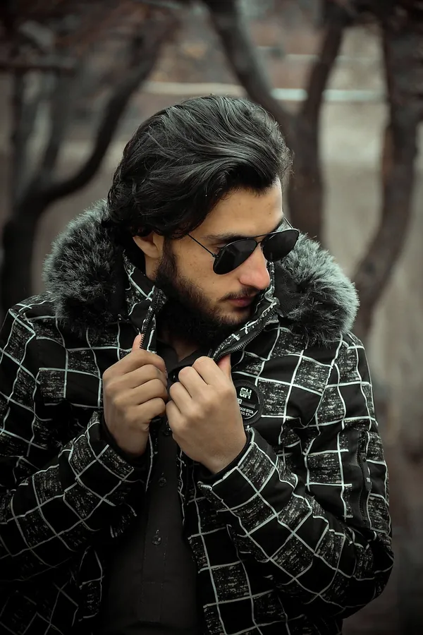 Siyah Beyaz Ekose Kürk Yakalı Mont